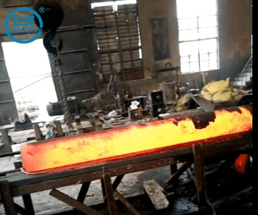 稀土耐磨管道加工現(xiàn)場(chǎng)